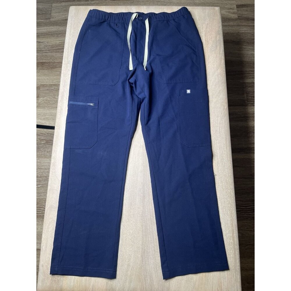 Figs Cairo Cargo Scrub Pants in Navy Size Large Short